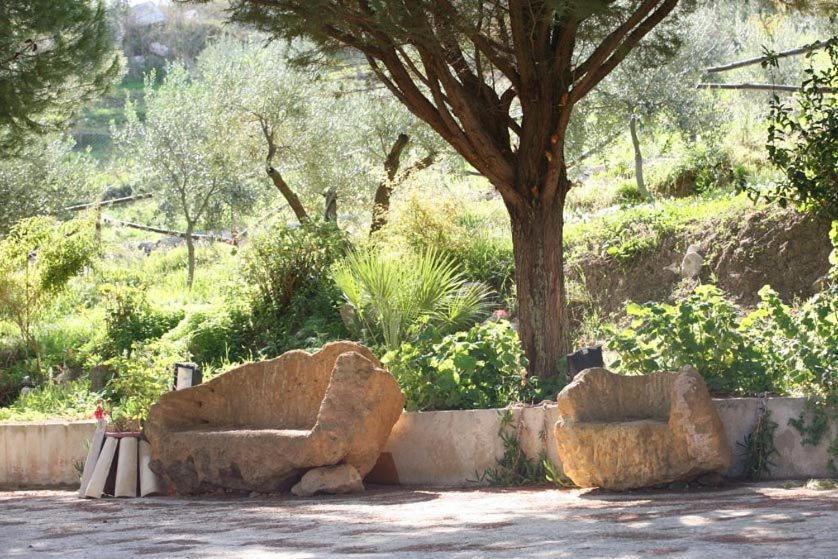 הוילה Aragona Ciuci'S Manor מראה חיצוני תמונה