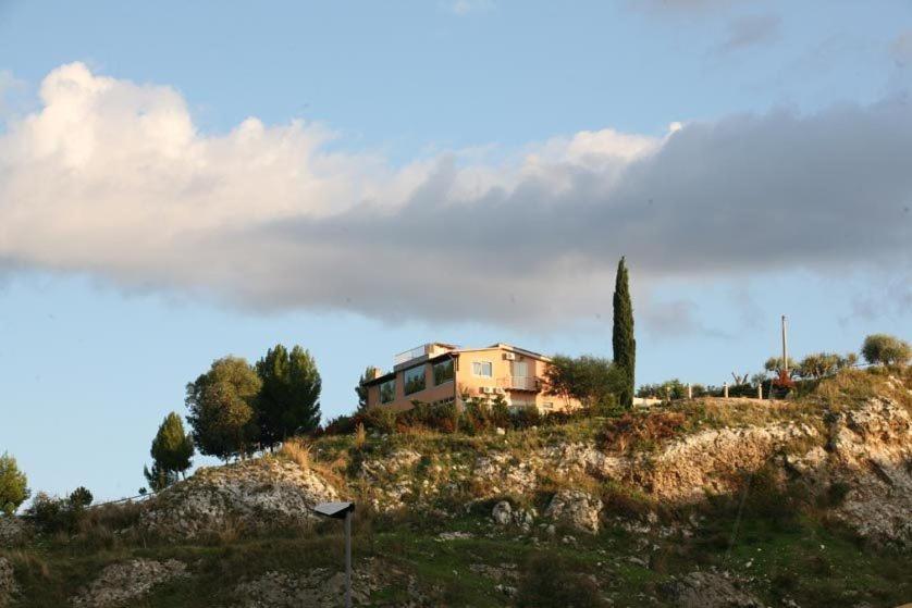 הוילה Aragona Ciuci'S Manor מראה חיצוני תמונה